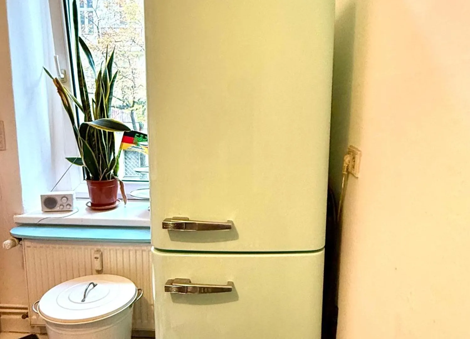 -Neu- Vintage-Flair In Kreuzberg Apartment Berlin