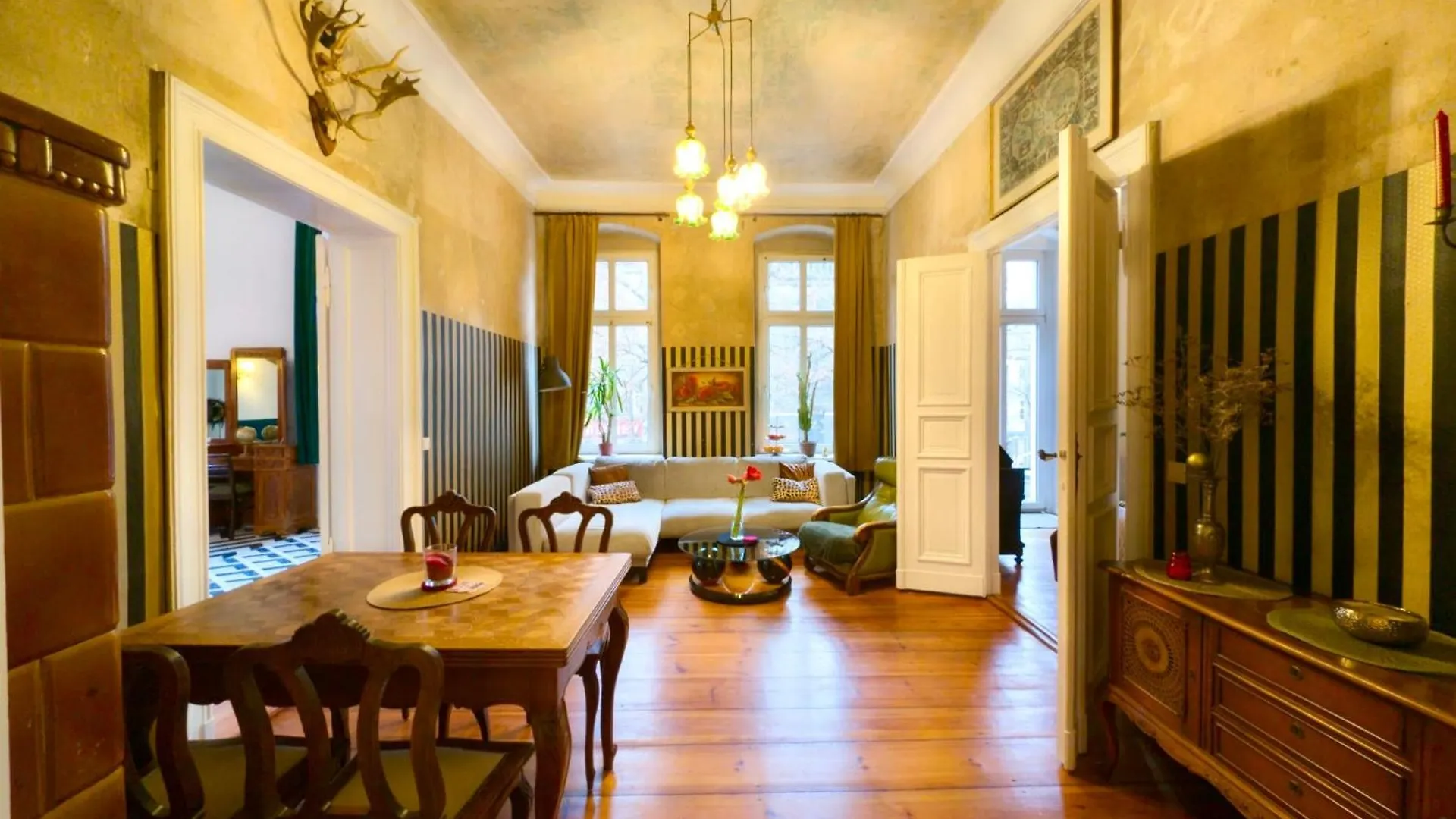 -Neu- Vintage-Flair In Kreuzberg Apartment Berlin