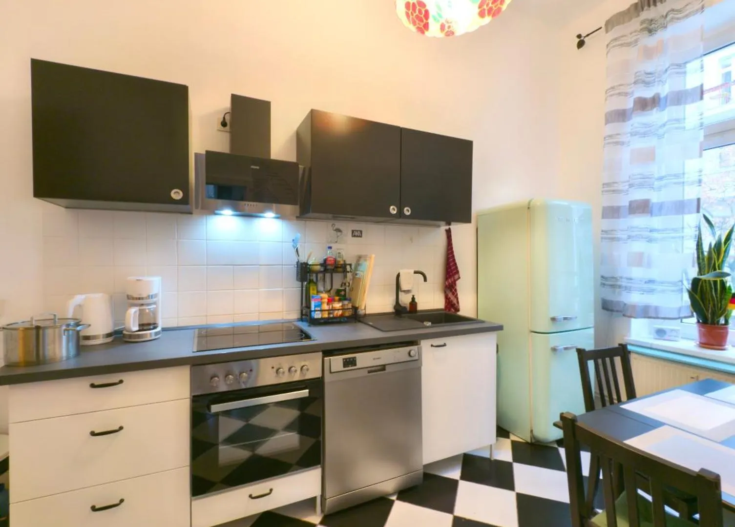 -Neu- Vintage-Flair In Kreuzberg Apartment Berlin 0*,